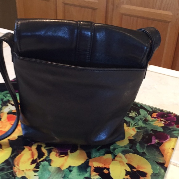 Fossil Black Crossbody Bag - Picture 2 of 3